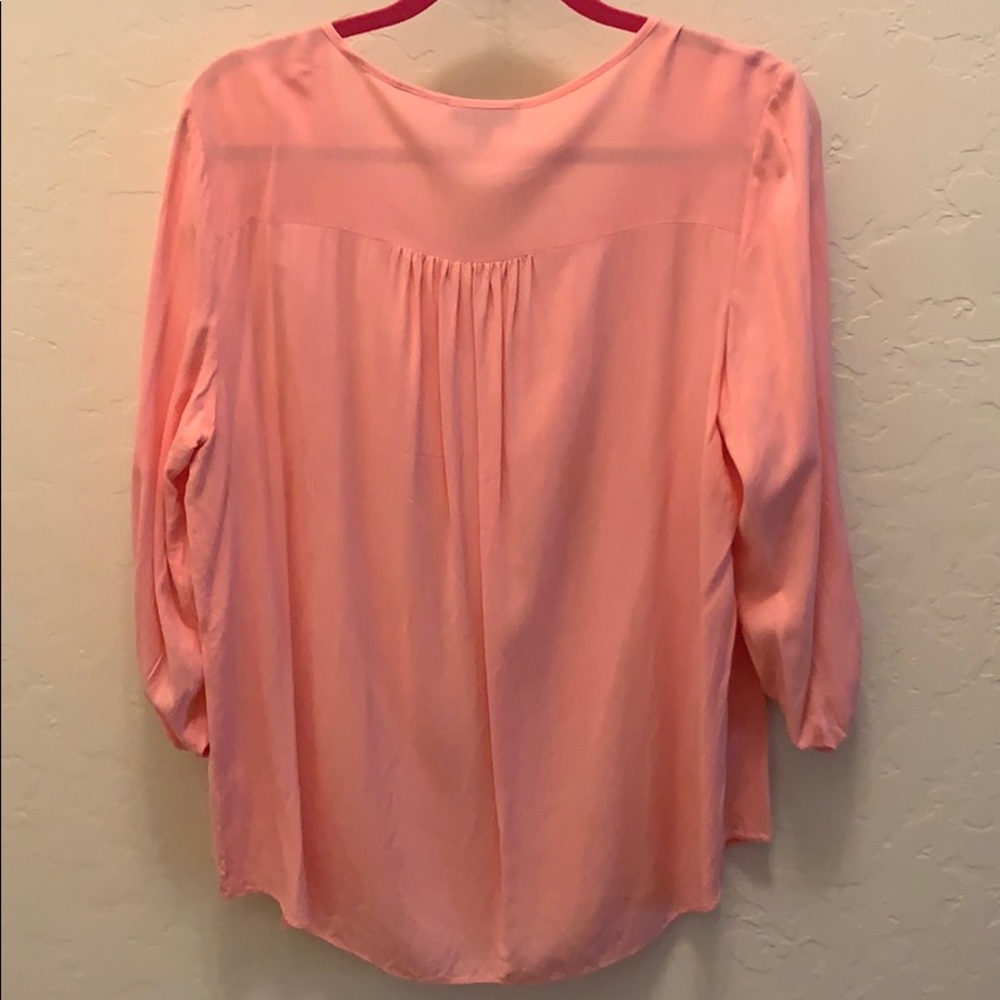 Pink blouse - Picture 2 of 6